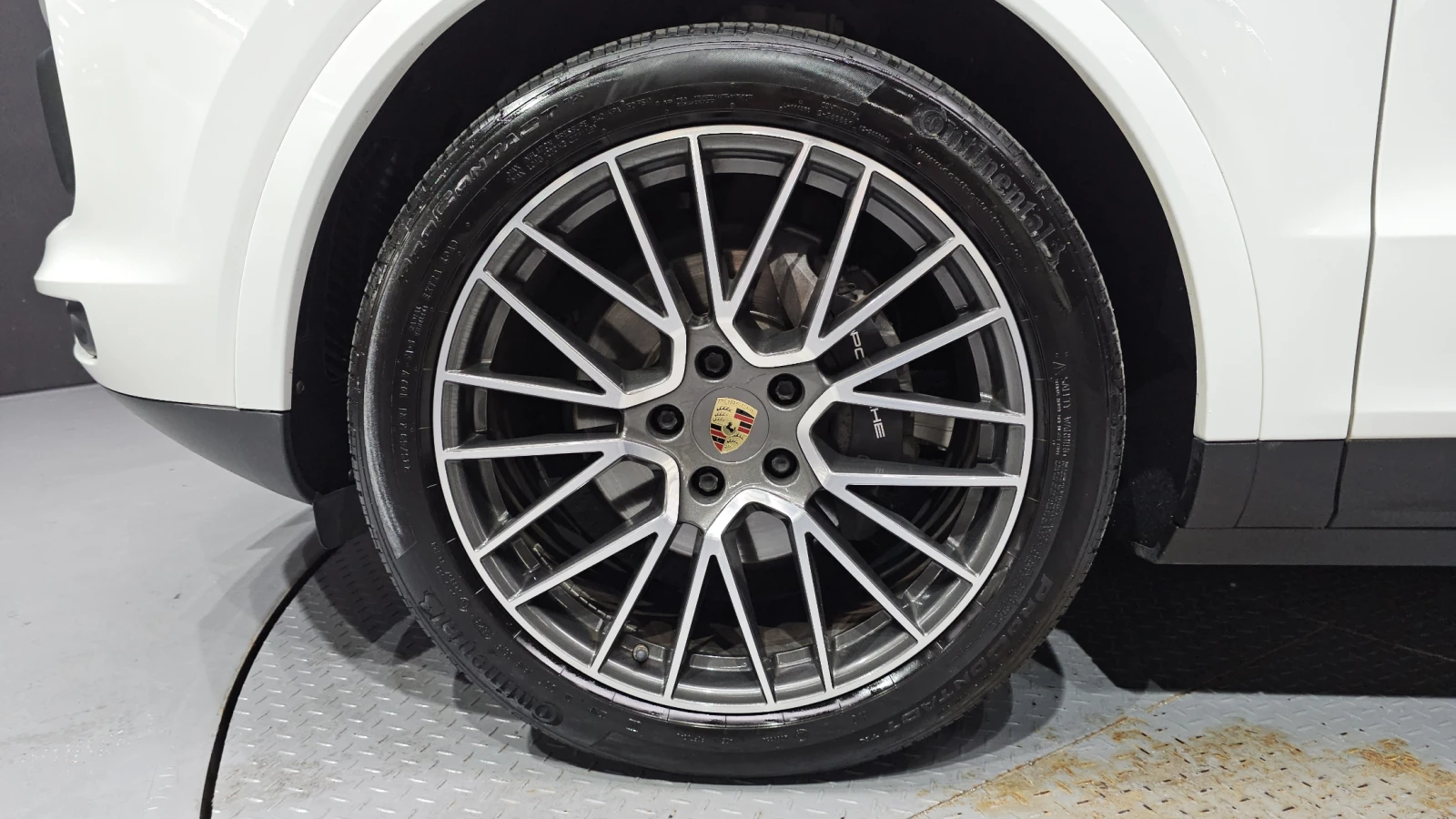 Porsche Cayenne 360* ЕЛ. БАГАЖНИК* ПОДГРЕВ ВОЛАН* ЛЮК* КРАЙНА ЦЕНА, снимка 5 - Автомобили и джипове - 55839258