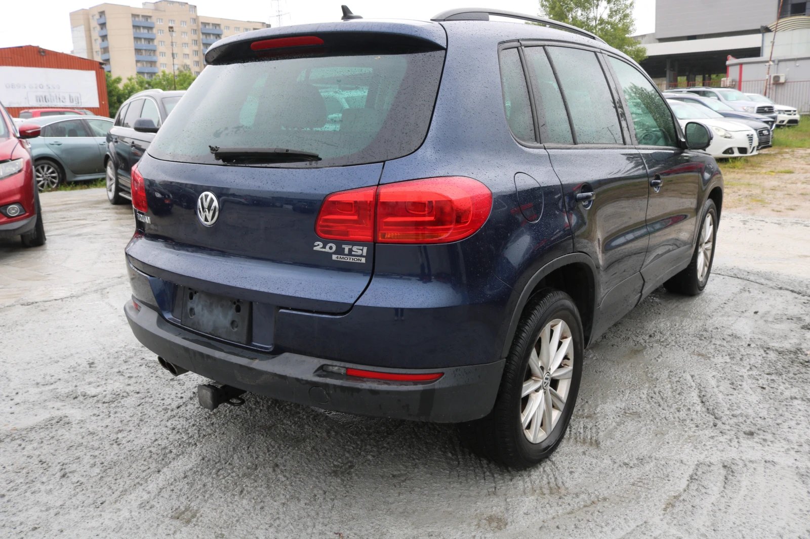 VW Tiguan 2.0 TSI 4x4, снимка 13 - Автомобили и джипове - 56349873