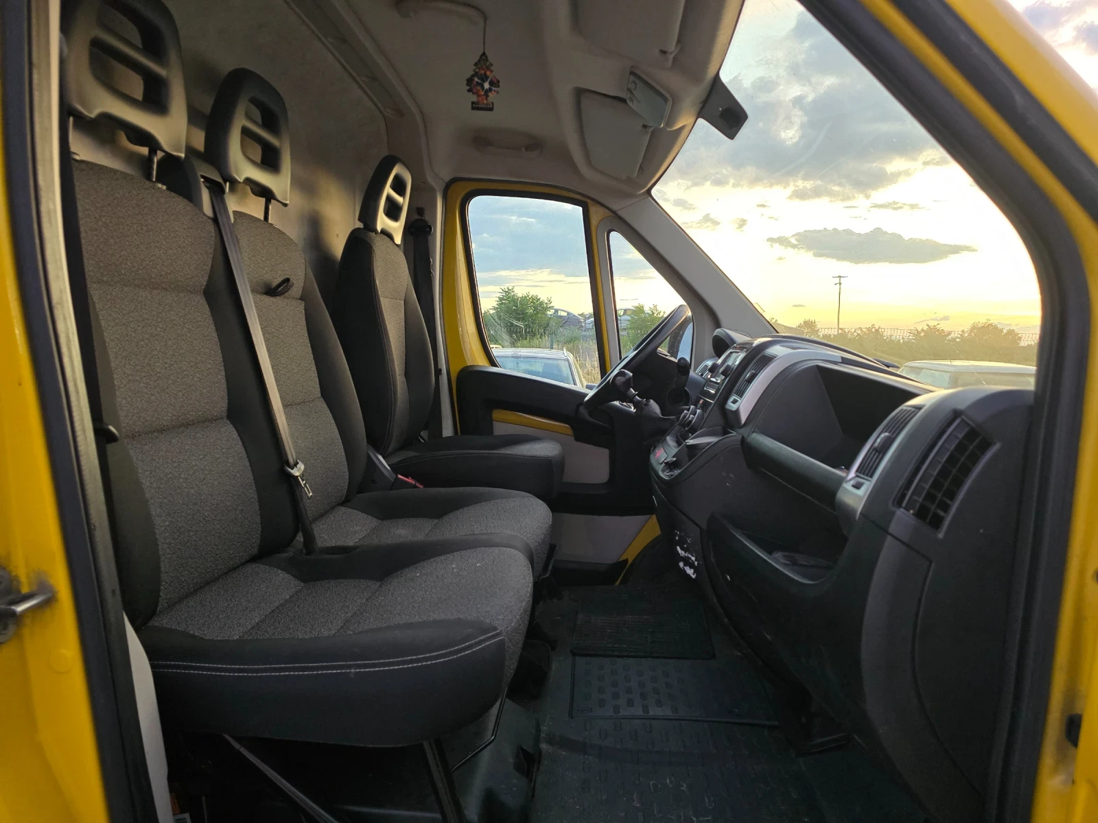 Fiat Ducato 2.3D 131кс EURO 6B L2H1 - изображение 9