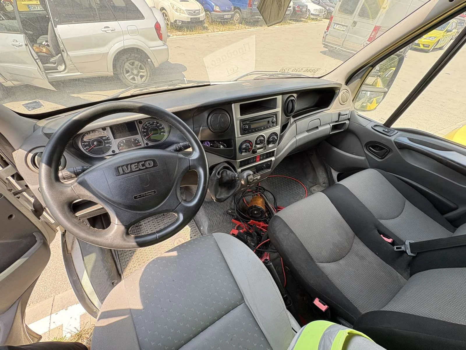 Iveco Daily 35S14 V, снимка 4 - Бусове и автобуси - 55588642