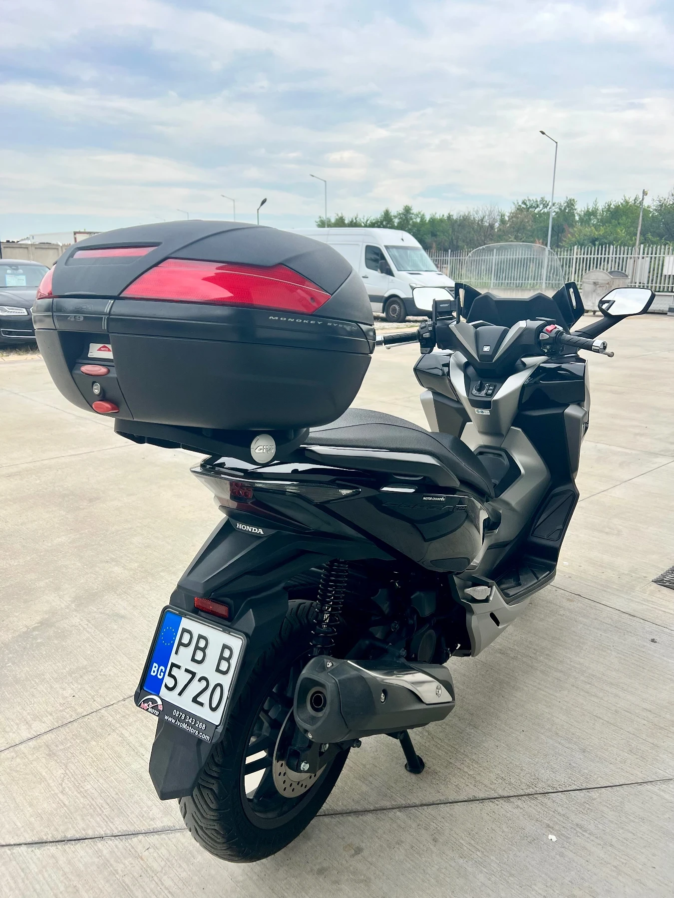Honda Forza 300 i, снимка 6 - Мотоциклети и мототехника - 55432570