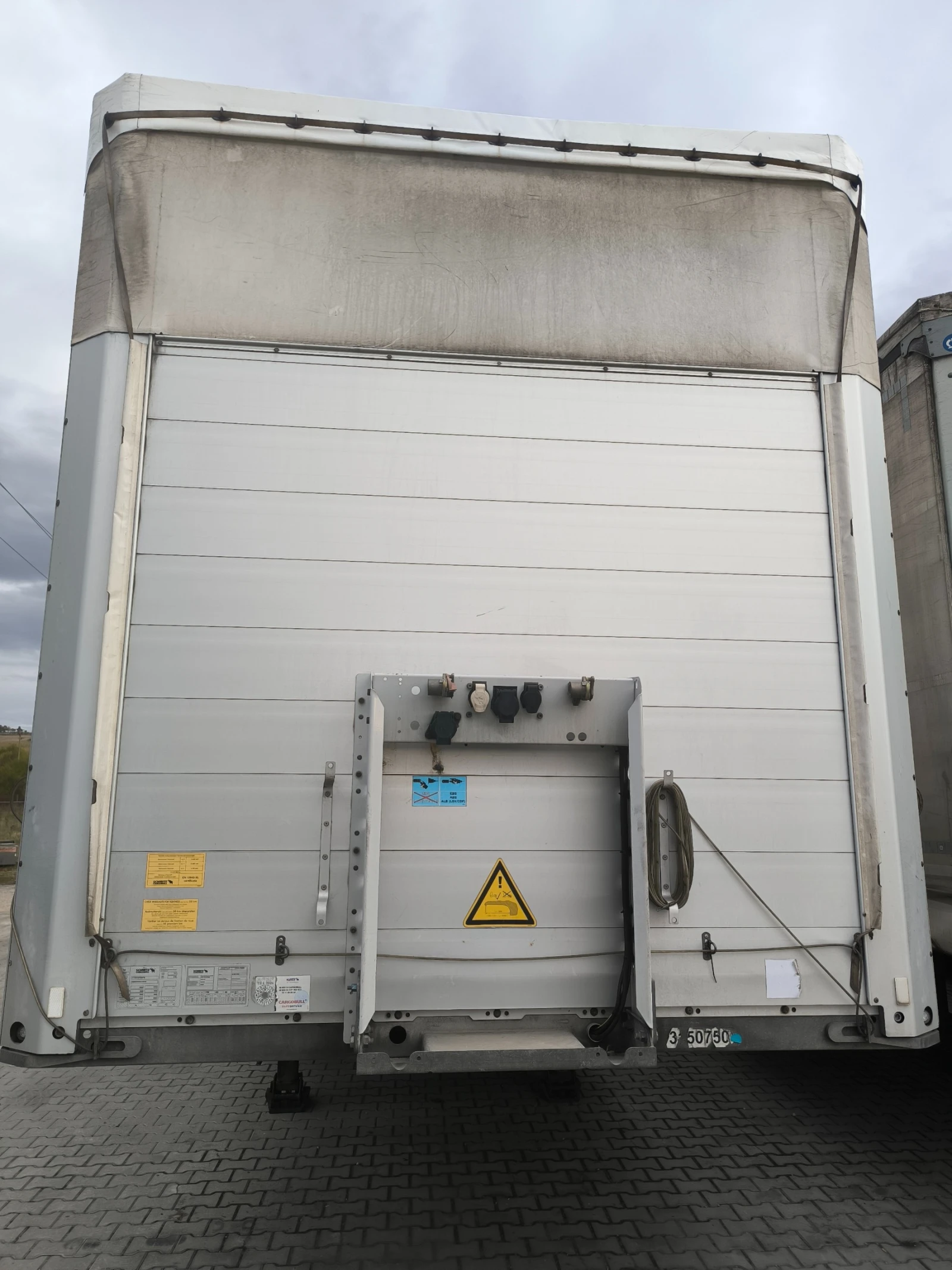  Schmitz  | Mobile.bg   9