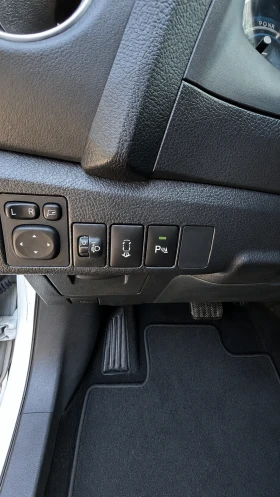 Toyota Auris navi/koja/parkAssist, снимка 8