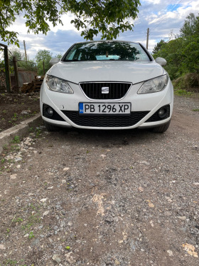 Seat Ibiza, снимка 1 - Автомобили и джипове - 45996113