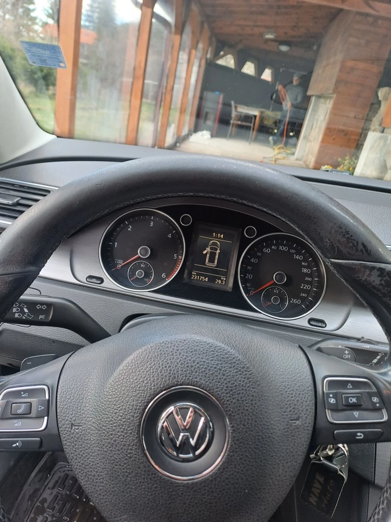 VW Passat 2.0 TDI 4 MOTION, снимка 9 - Автомобили и джипове - 47522384