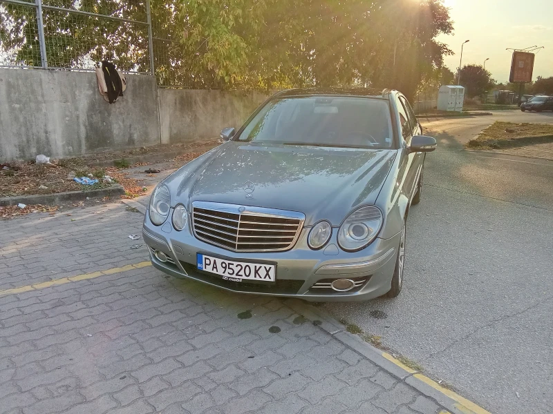 Mercedes-Benz E 320 Facelift , снимка 15 - Автомобили и джипове - 47324177