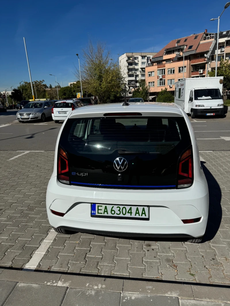 VW Up, снимка 4 - Автомобили и джипове - 47501617