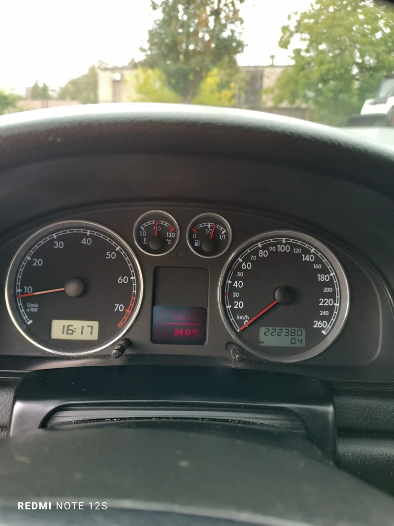 VW Passat, снимка 5 - Автомобили и джипове - 47487621