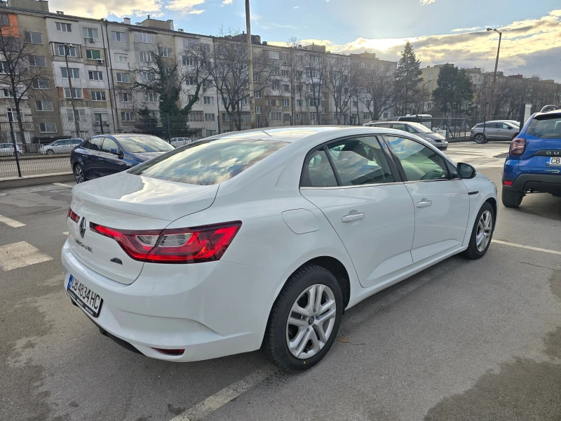 Renault Megane 1.3 Tce, снимка 5 - Автомобили и джипове - 48878218