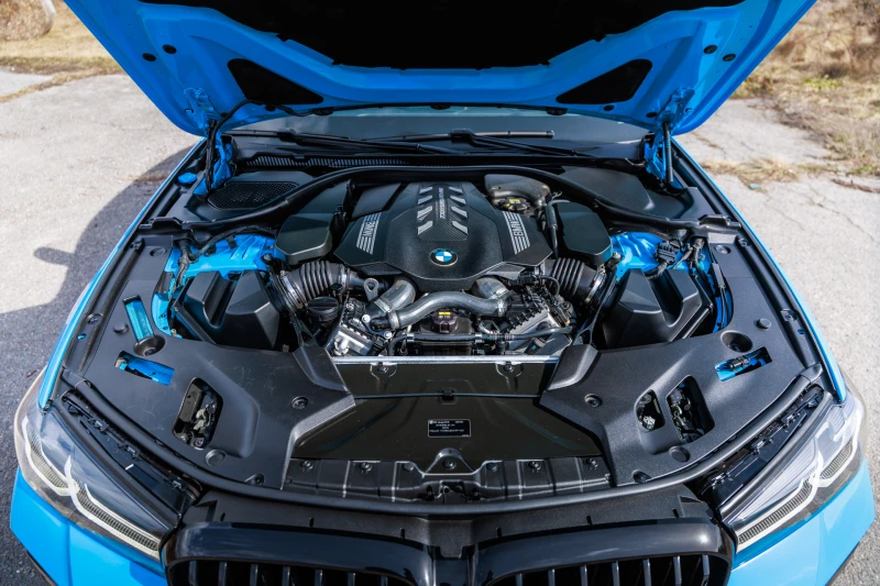 BMW 550 RIVIERA BLUE, снимка 16 - Автомобили и джипове - 52598031