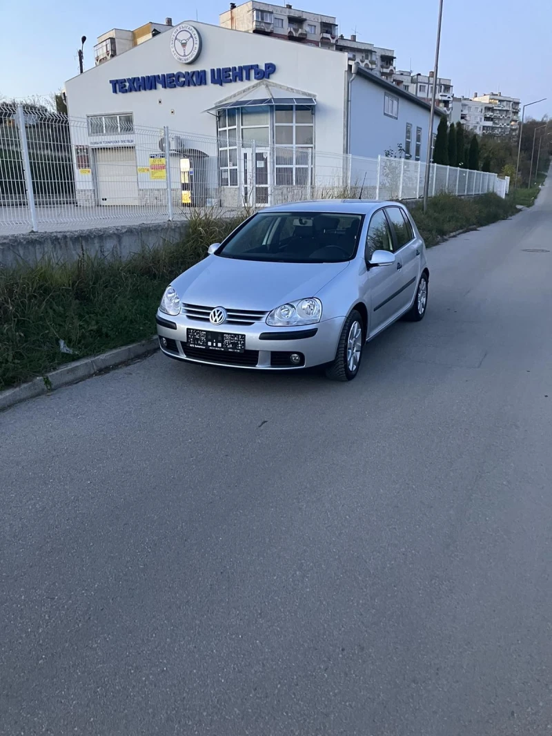VW Golf 5 1.9 TDI, снимка 2 - Автомобили и джипове - 52484949