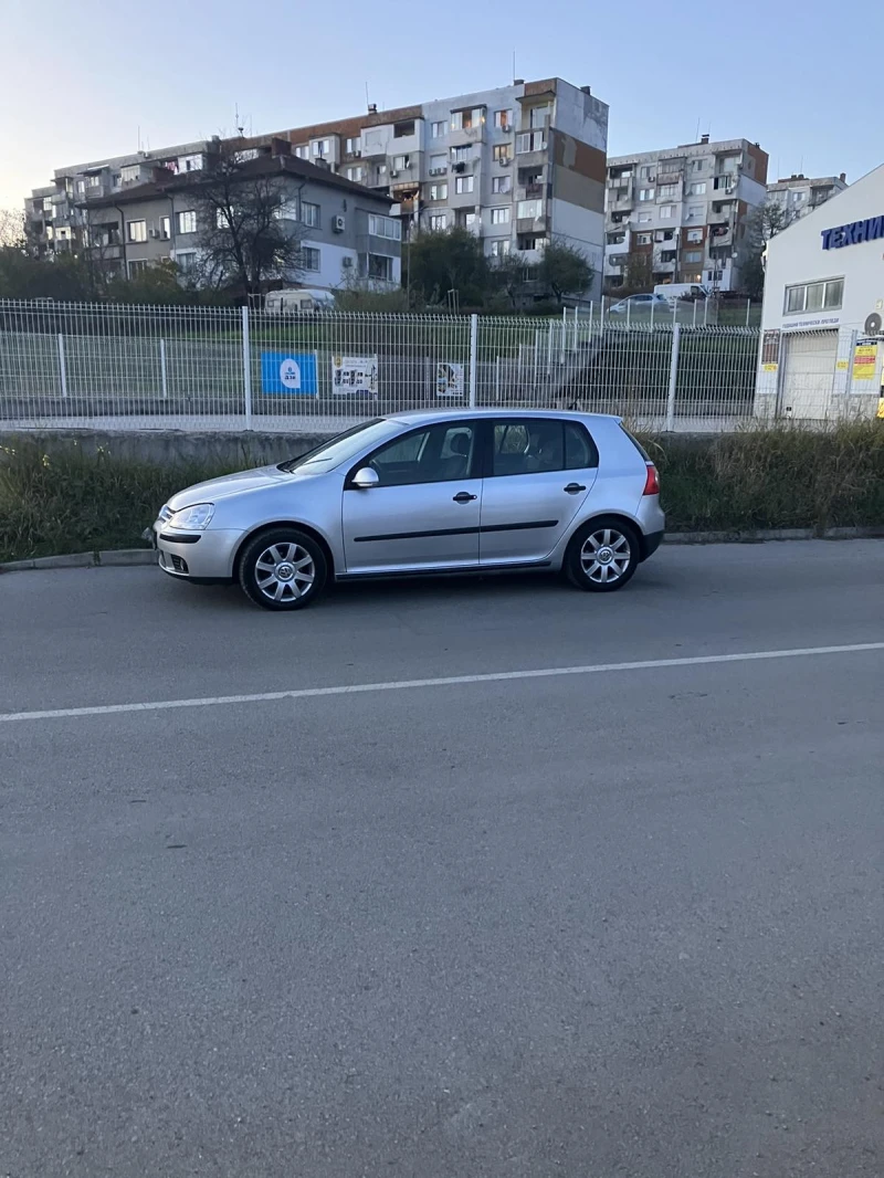 VW Golf 5 1.9 TDI, снимка 4 - Автомобили и джипове - 52484949