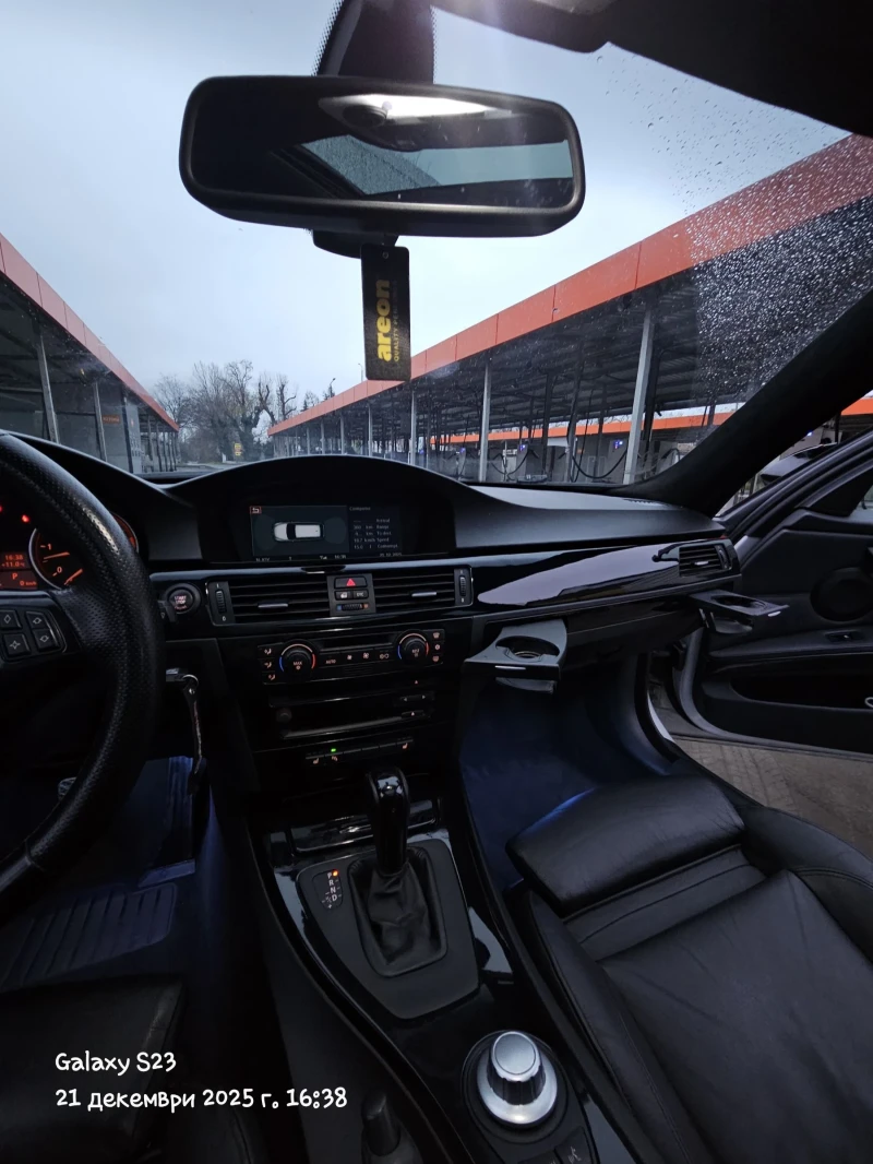 BMW 330, снимка 11 - Автомобили и джипове - 52868070