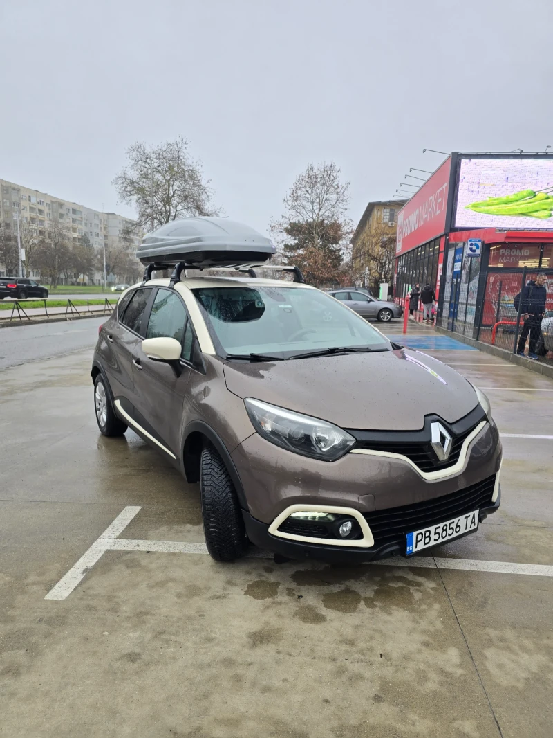 Renault Captur, снимка 2 - Автомобили и джипове - 52891503