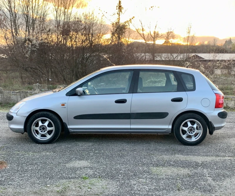 Honda Civic Климатик| 1.6 VTEC 110к.с БЕНЗИН| | Нов внос| , снимка 4 - Автомобили и джипове - 52928856