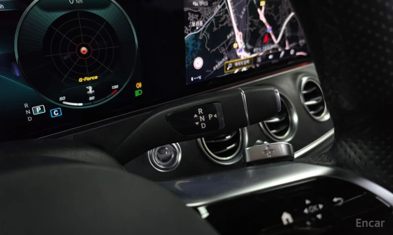 Mercedes-Benz E 220, снимка 9 - Автомобили и джипове - 53164054