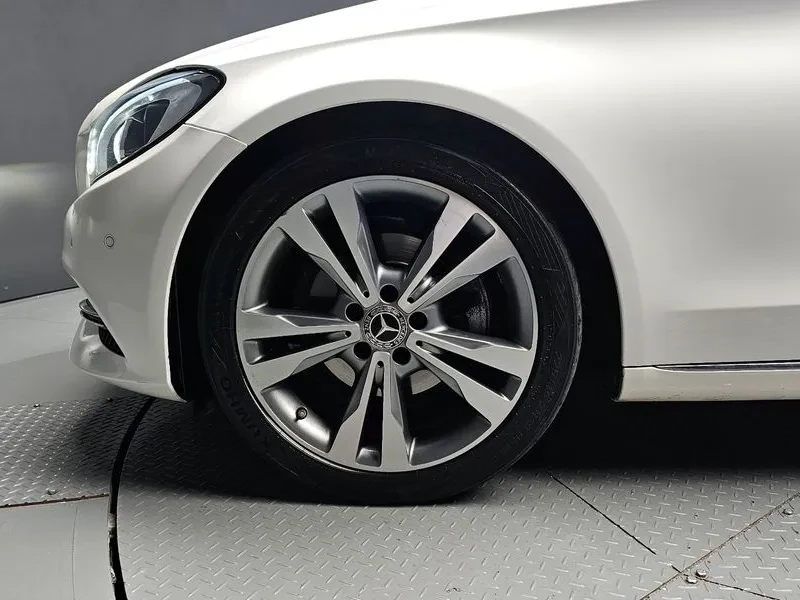 Mercedes-Benz C 180  - изображение 5