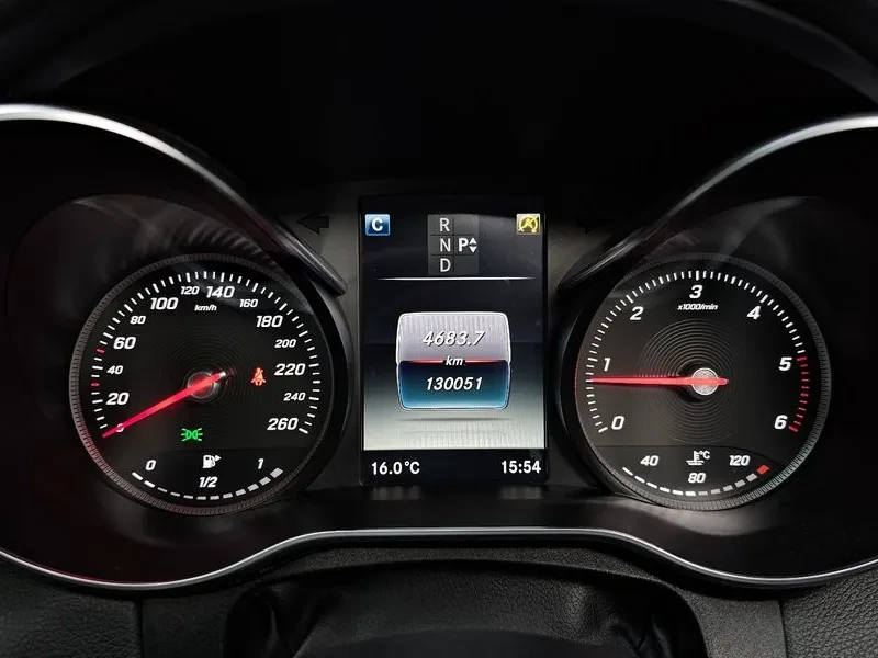 Mercedes-Benz C 180  - изображение 8