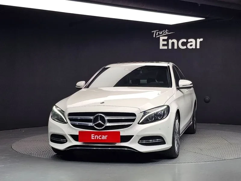 Mercedes-Benz C 180  - изображение 3