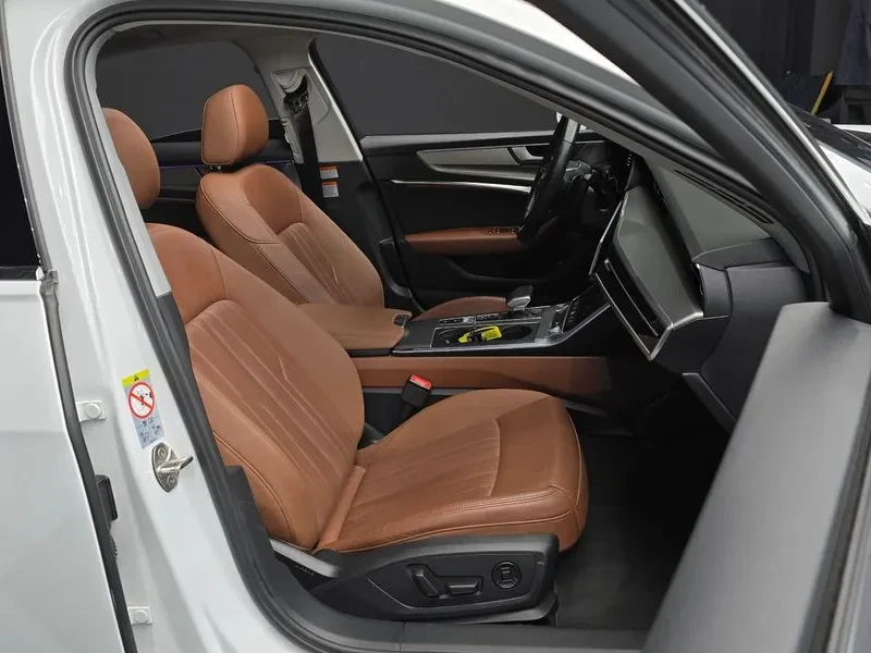 Audi A6 2.0 TFSI, снимка 12 - Автомобили и джипове - 55084778