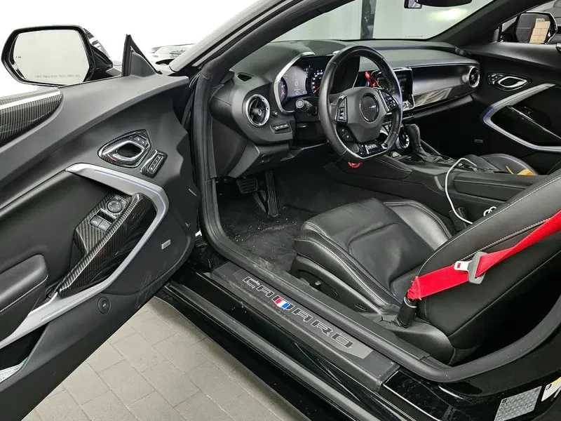 Chevrolet Camaro 6.2 - САМО 30% АВАНС, снимка 10 - Автомобили и джипове - 56224730