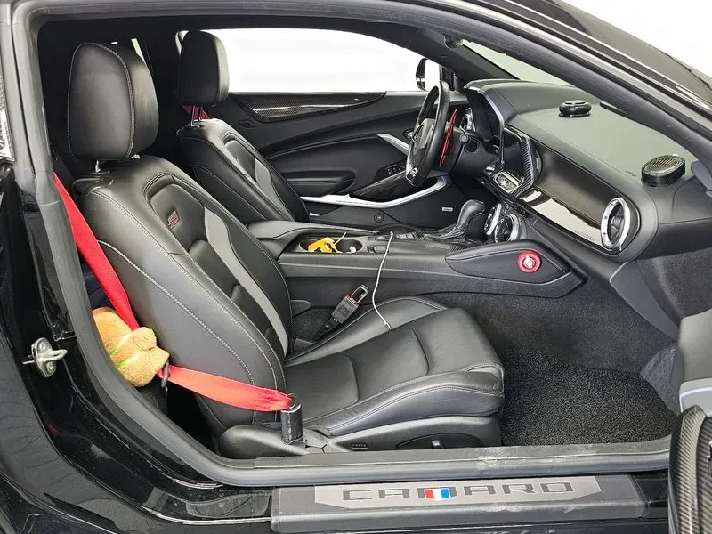 Chevrolet Camaro 6.2 - САМО 30% АВАНС, снимка 11 - Автомобили и джипове - 56224730
