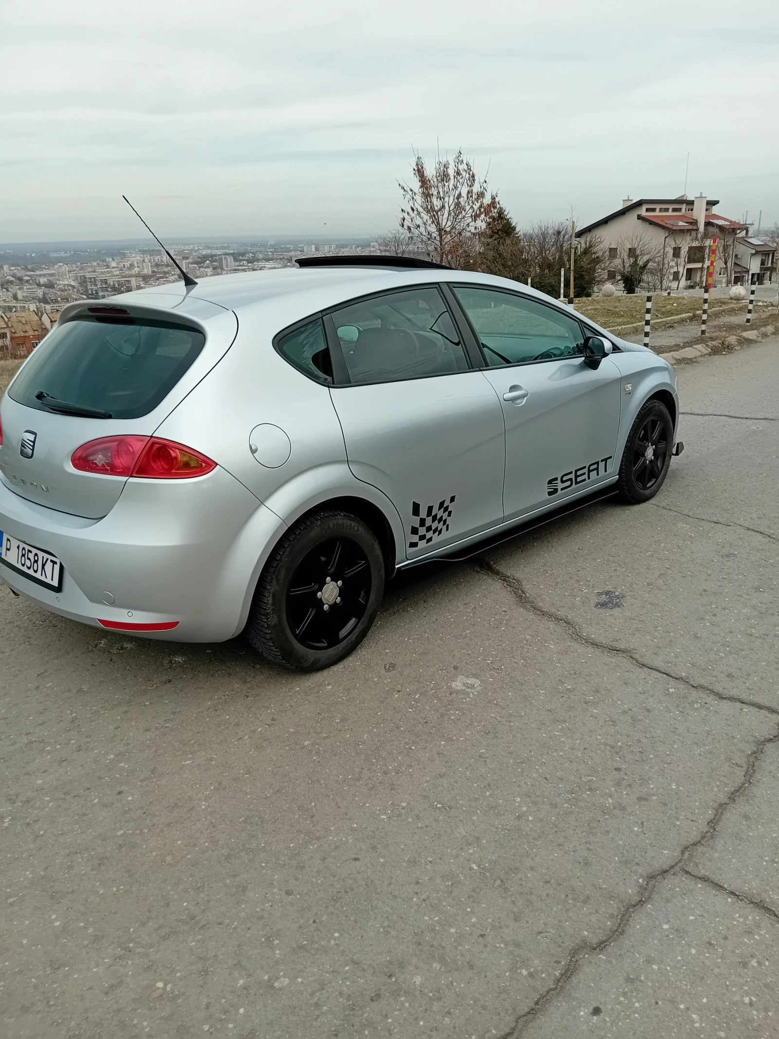 Seat Leon 2000к  fsi 150k 6 скорости - изображение 5