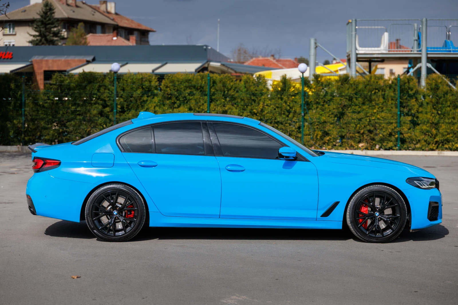 BMW 550 RIVIERA BLUE - изображение 4