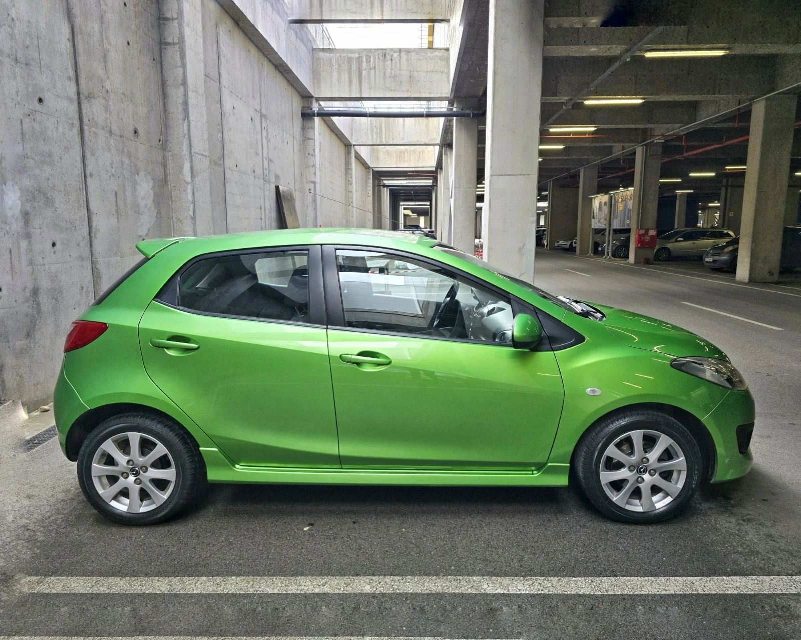 Mazda 2 Sport line - изображение 6