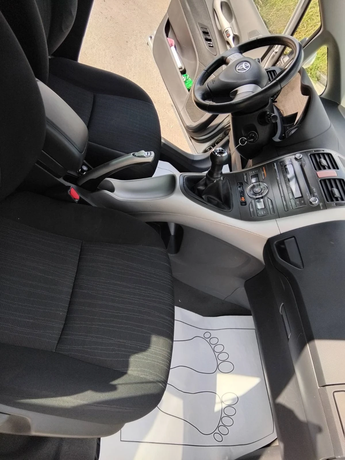 Toyota Auris 1.4 D4D Внос от АВСТРИЯ  - изображение 8