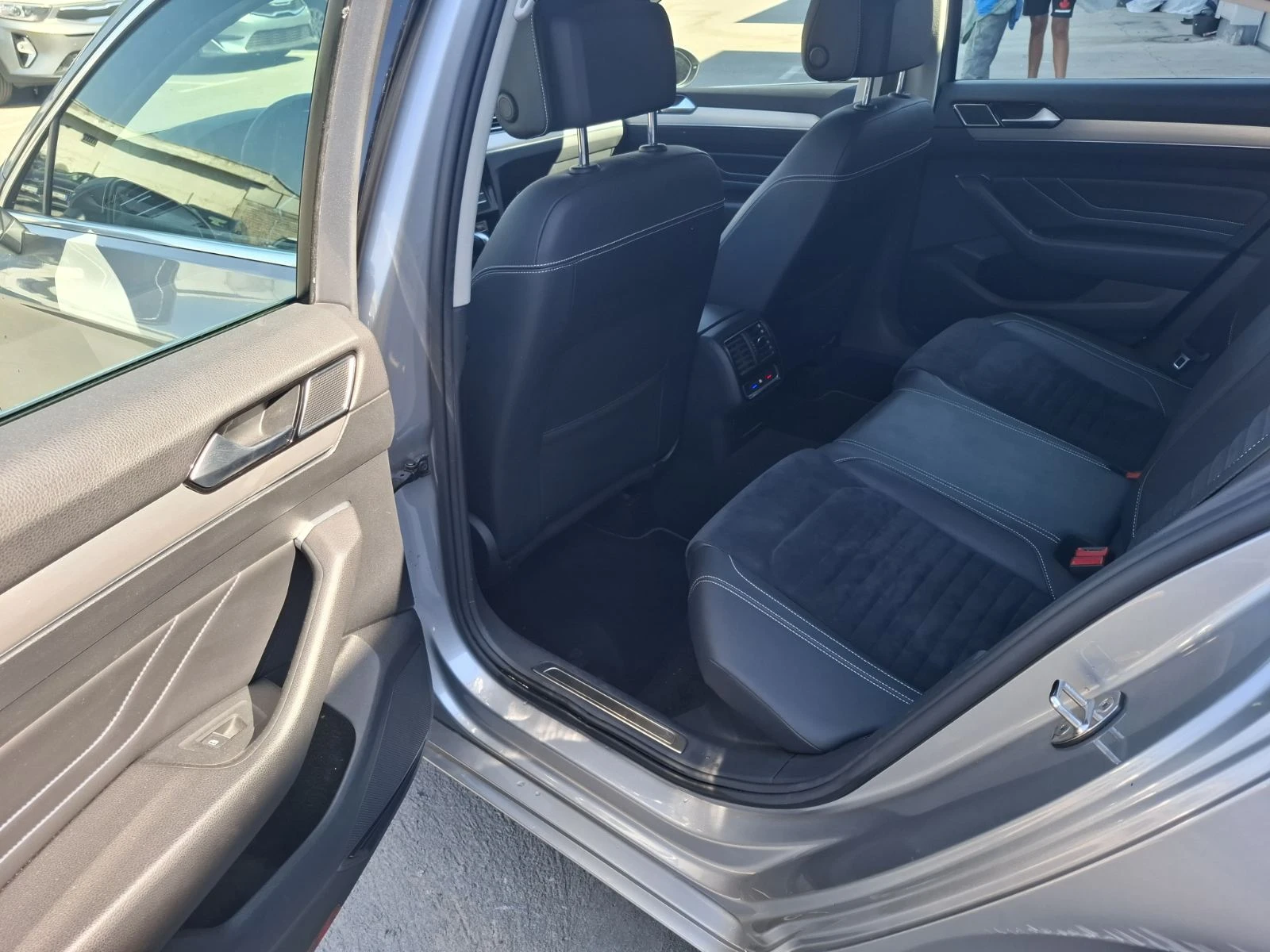 VW Passat 1.5 tsi DSG - изображение 7