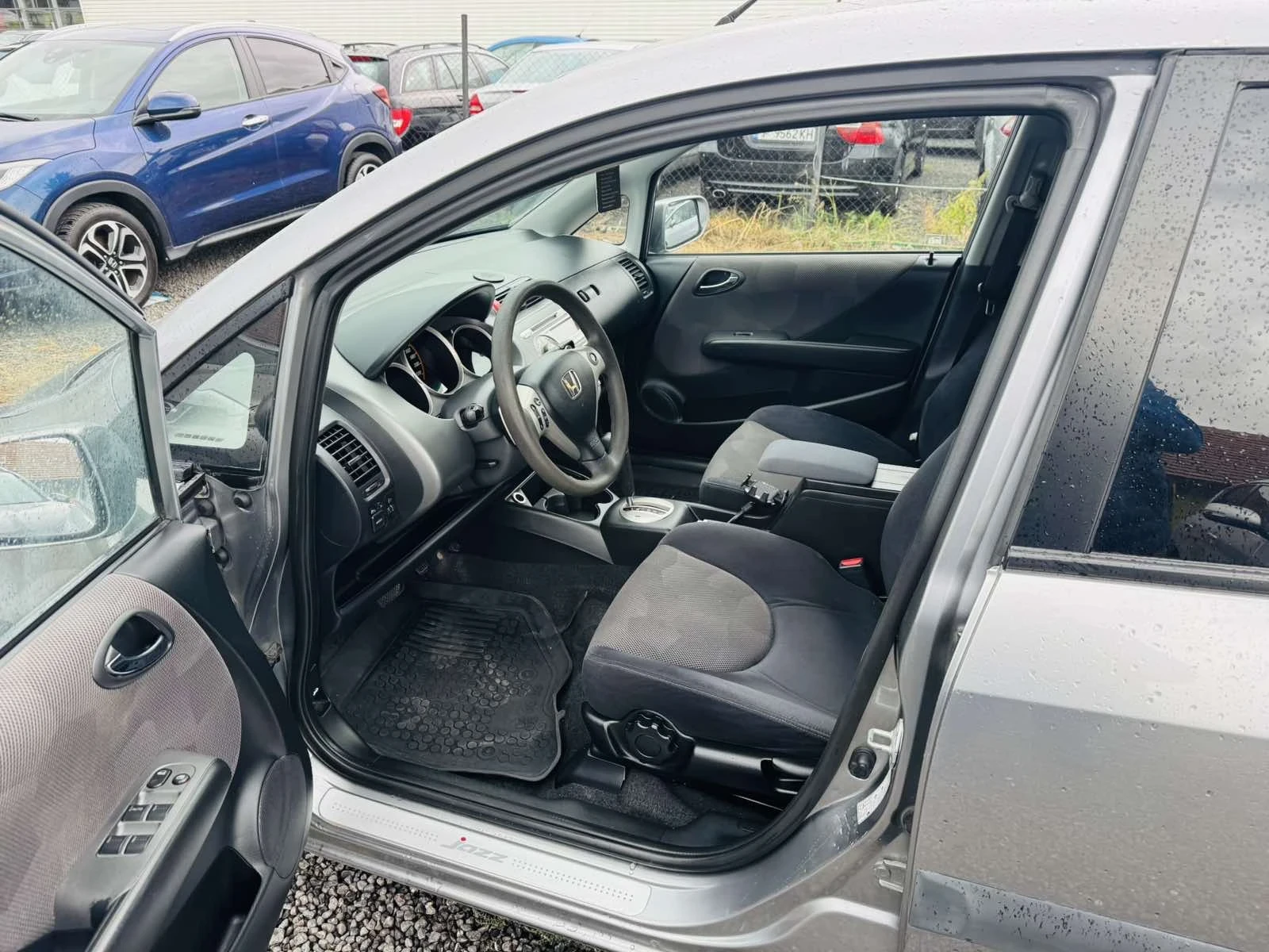 Honda Jazz 1.4i Automat - изображение 9