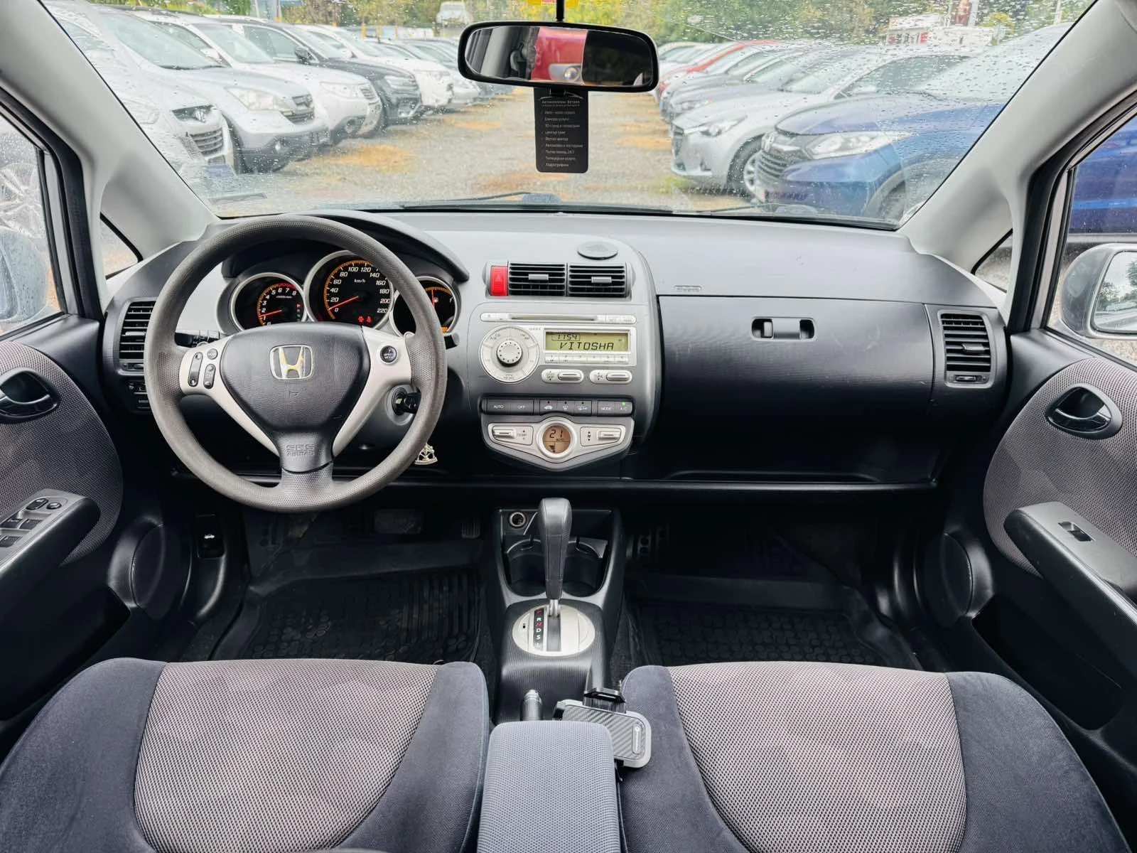Honda Jazz 1.4i Automat - изображение 10