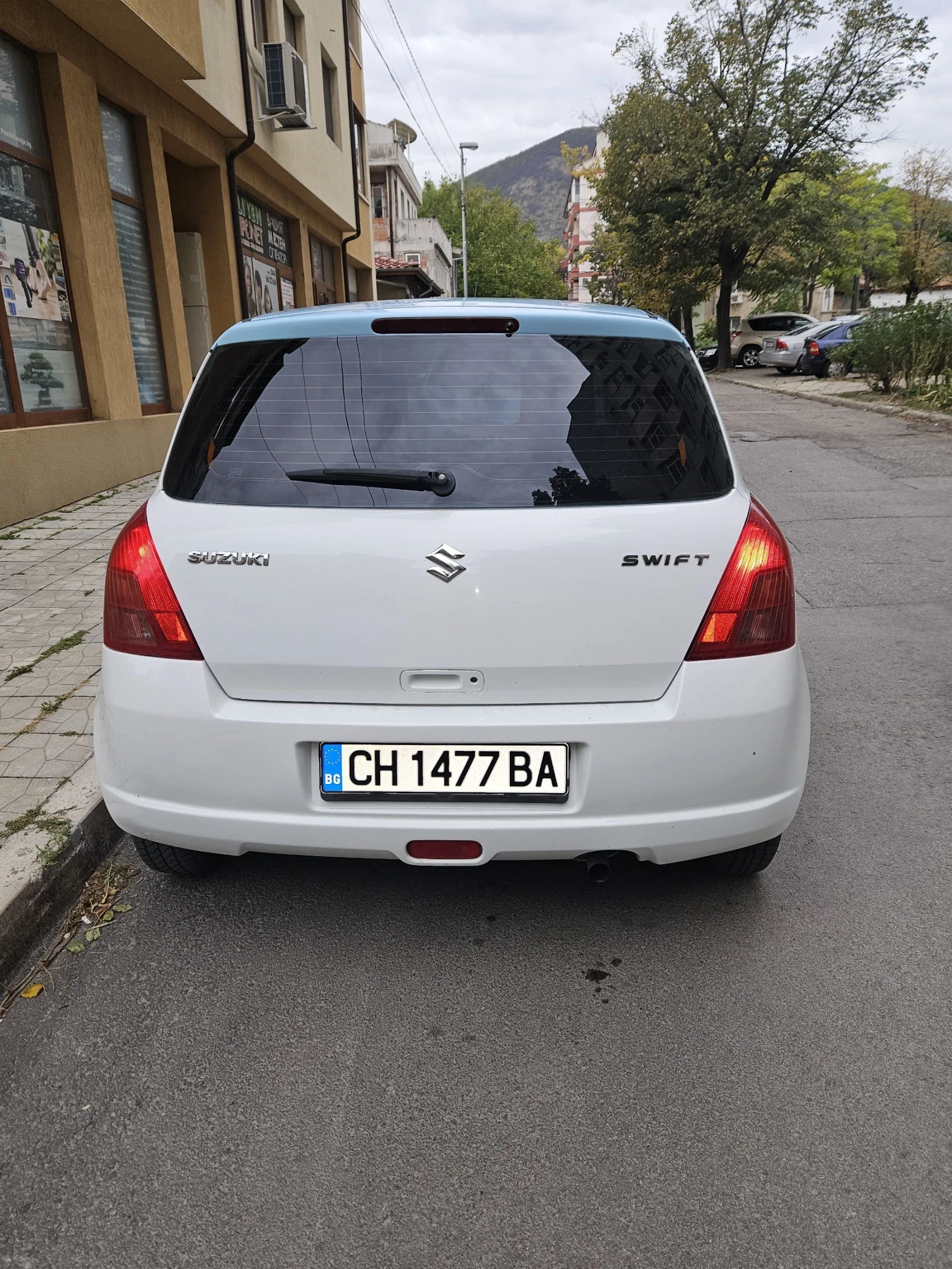 Suzuki Swift 1.3 - изображение 4