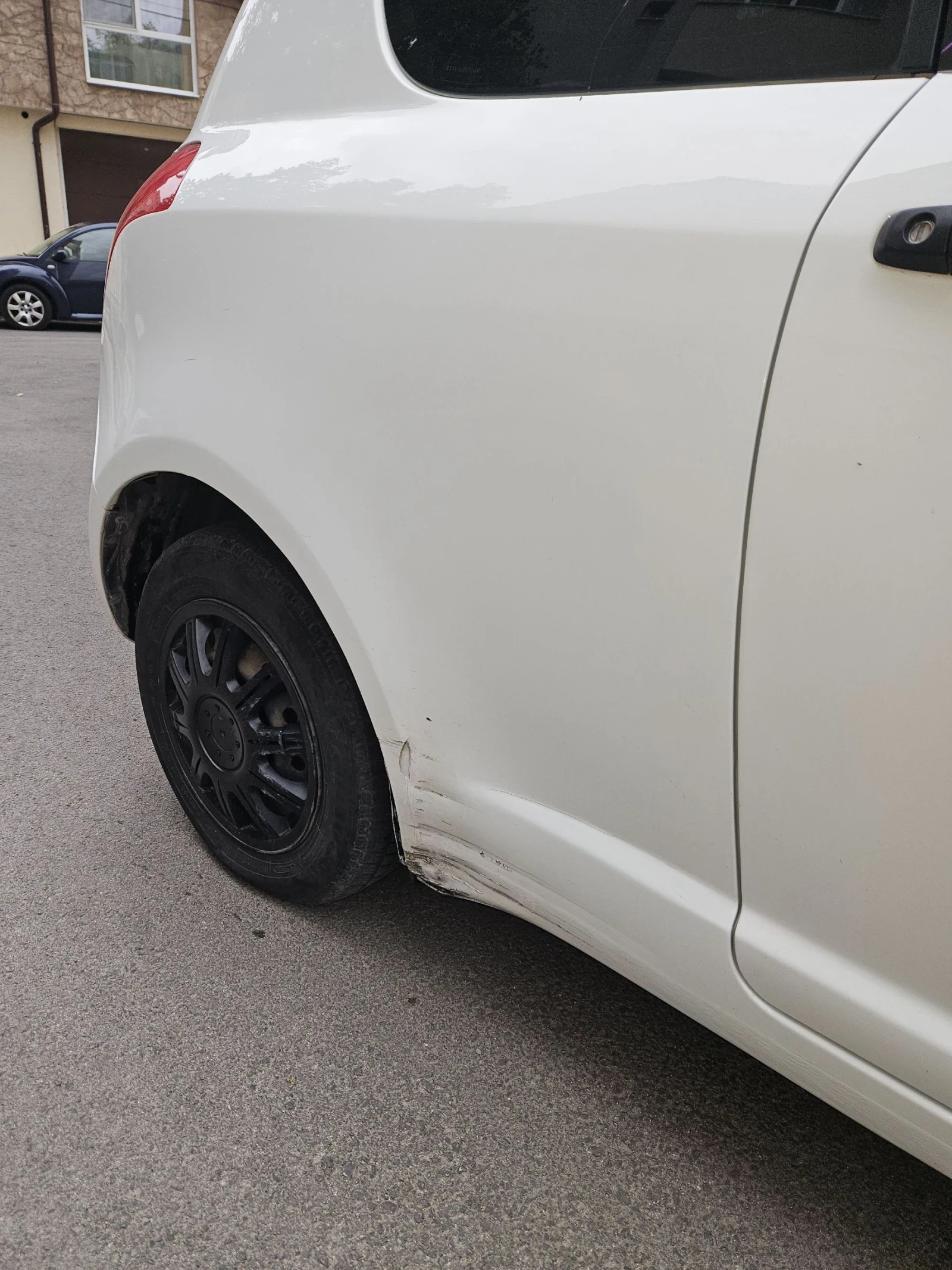 Suzuki Swift 1.3 - изображение 10