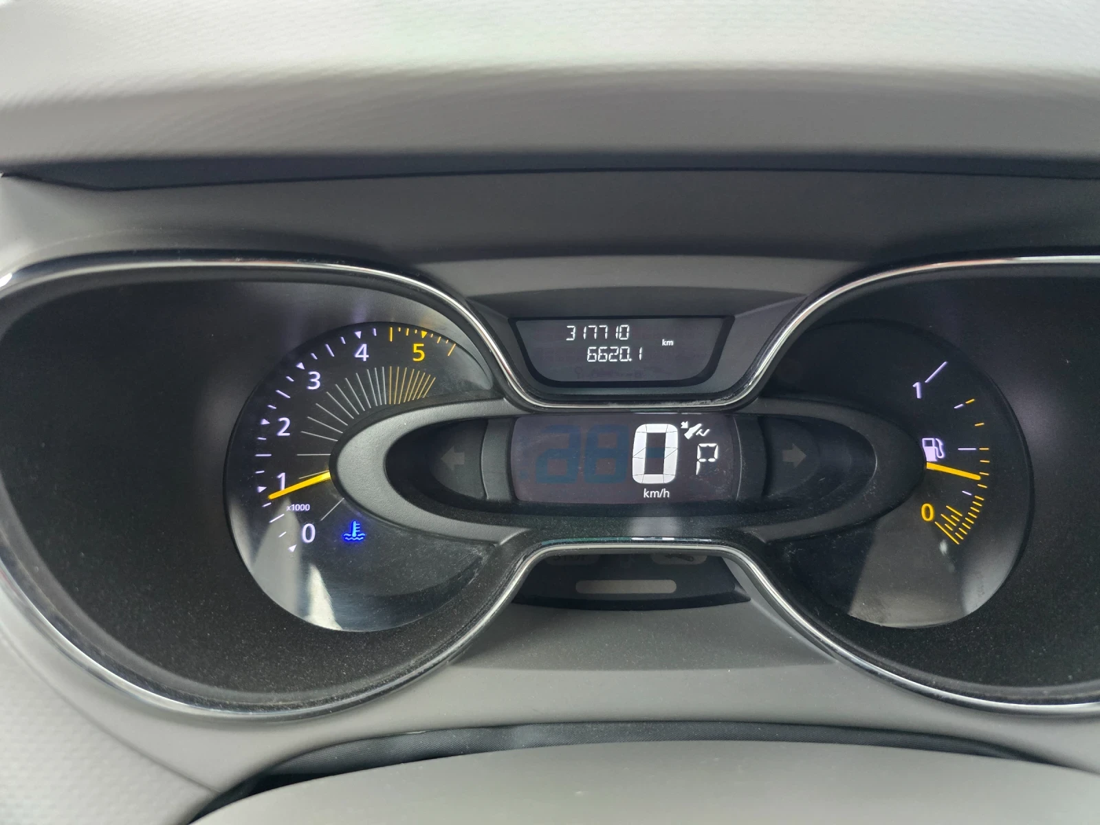 Renault Captur  - изображение 6