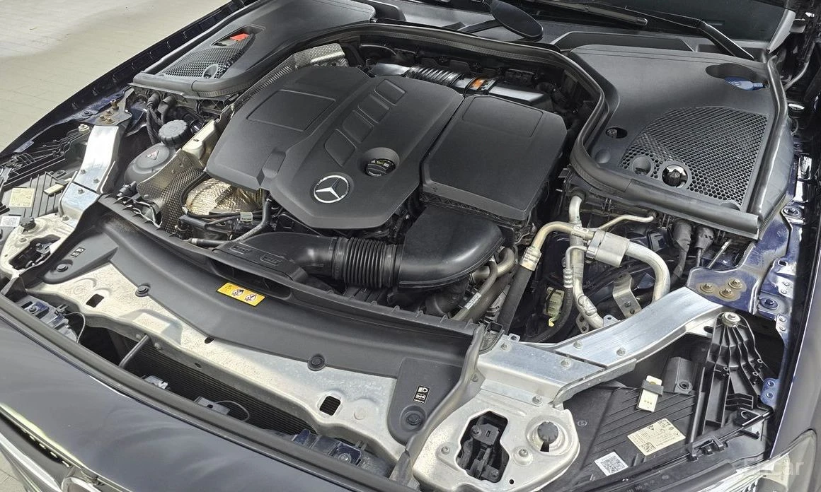 Mercedes-Benz E 220  - изображение 6