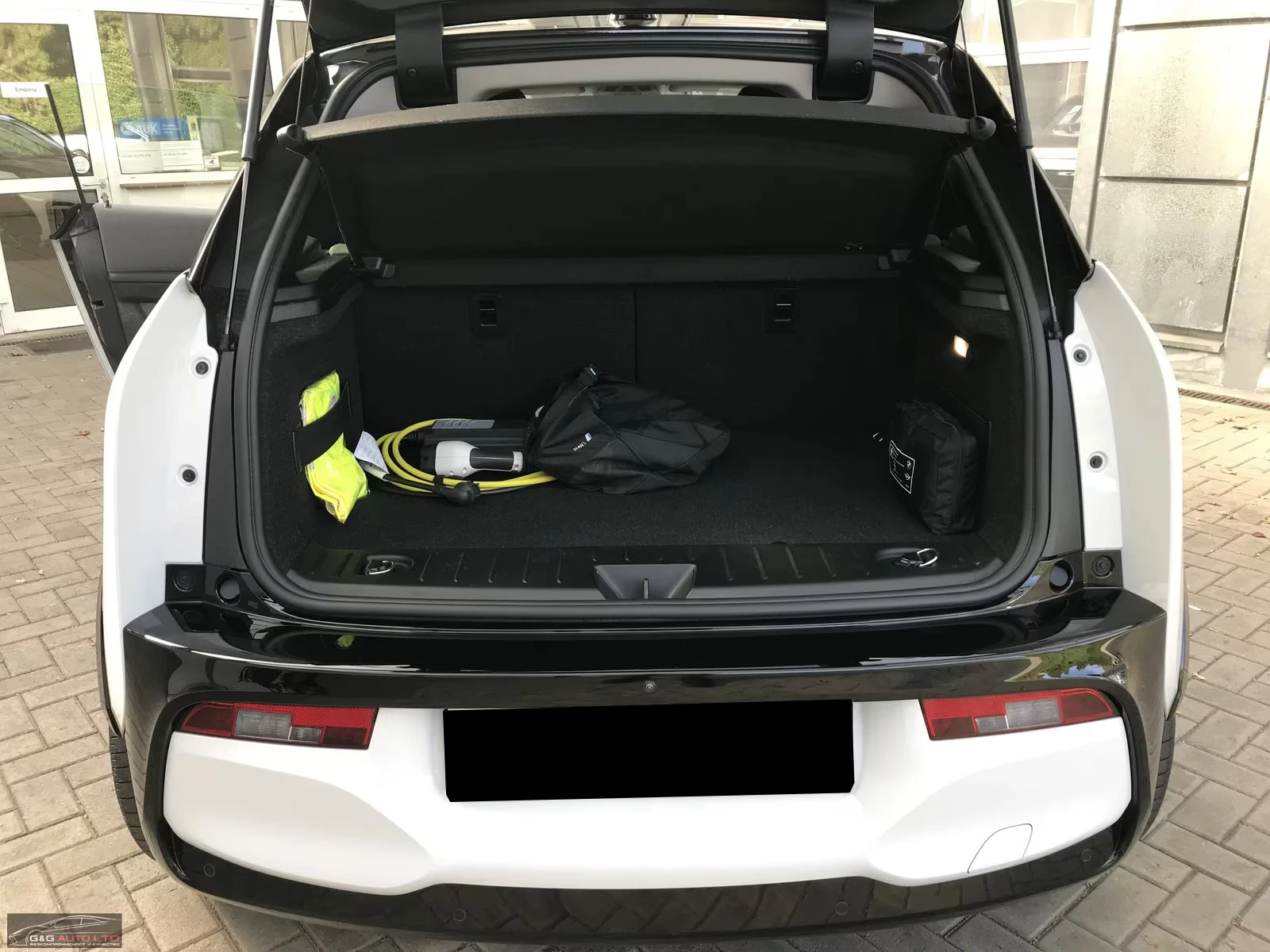 BMW i3 s120/184HP/CAM/LED/DAB/NAVI/CPLAY/877g, снимка 7 - Автомобили и джипове - 53721209