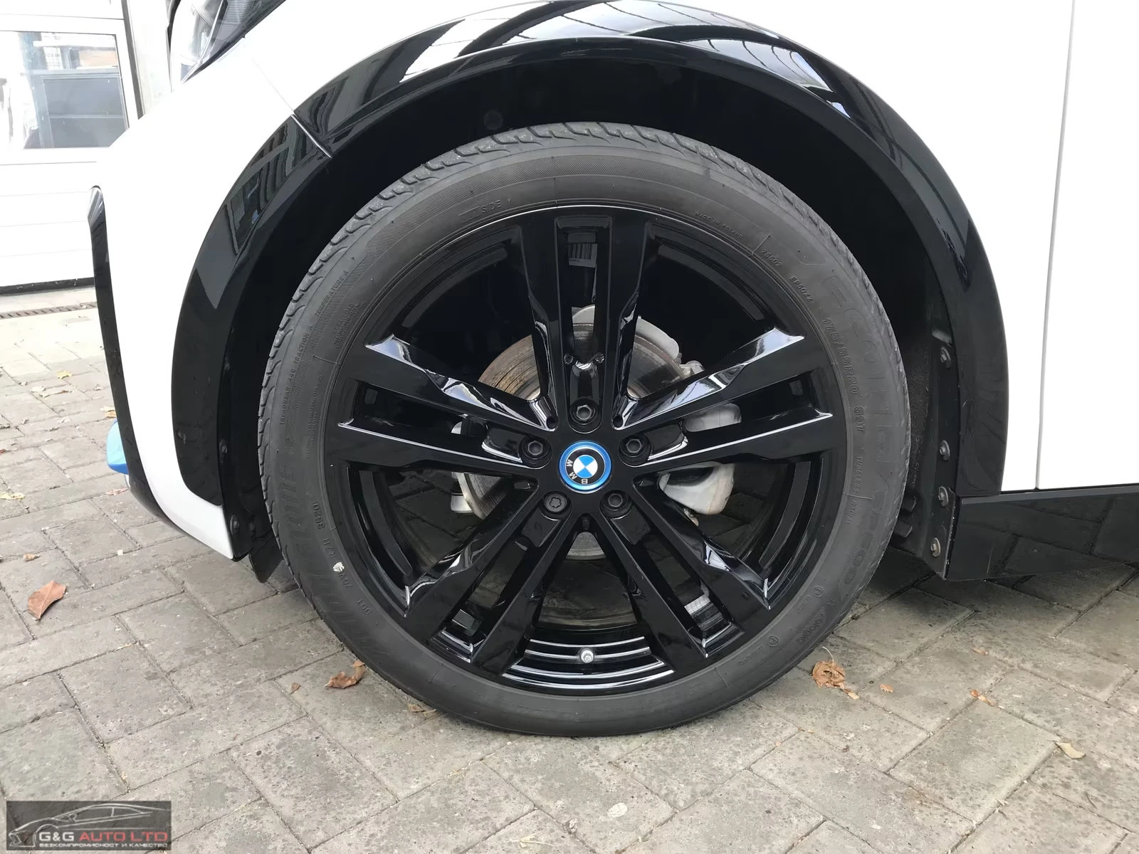 BMW i3 s120/184HP/CAM/LED/DAB/NAVI/CPLAY/877g, снимка 2 - Автомобили и джипове - 53721209