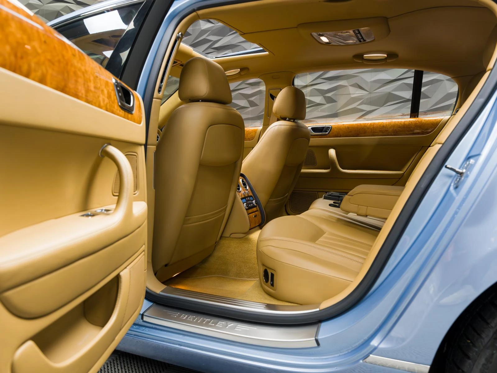 Bentley Continental W12* FLYING SPUR* KEYLESS* ПОДГРЕВ* ПАНО* MEMORY* , снимка 12 - Автомобили и джипове - 53869051