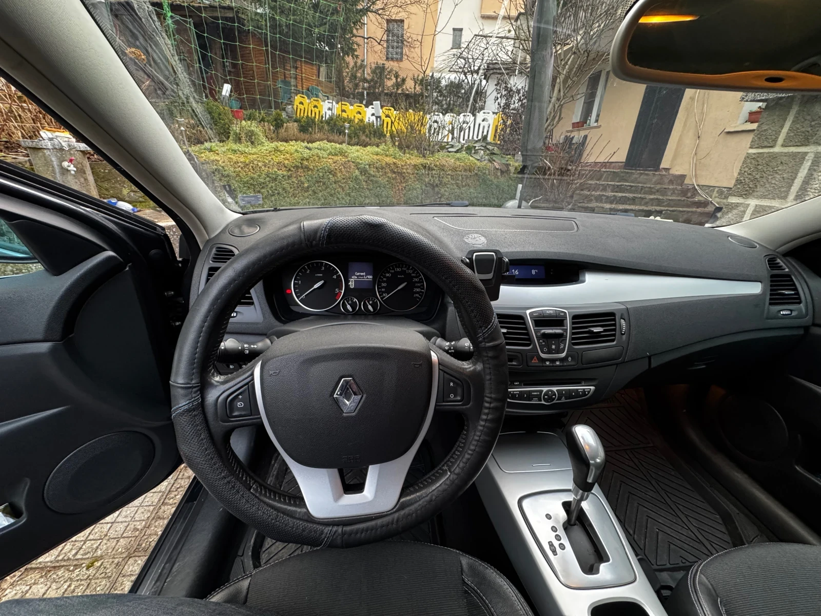 Renault Laguna, снимка 8 - Автомобили и джипове - 53871655