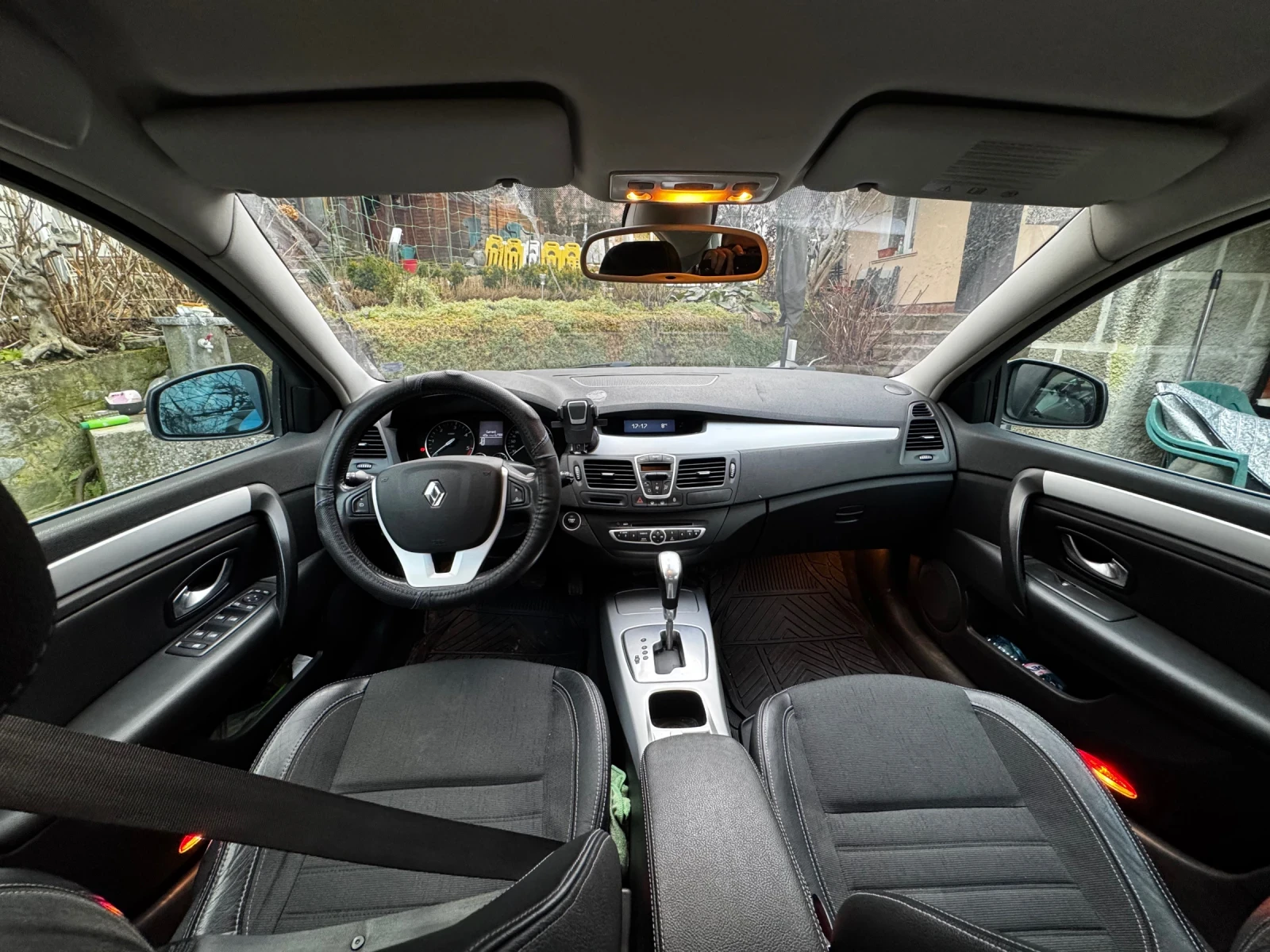 Renault Laguna, снимка 10 - Автомобили и джипове - 53871655