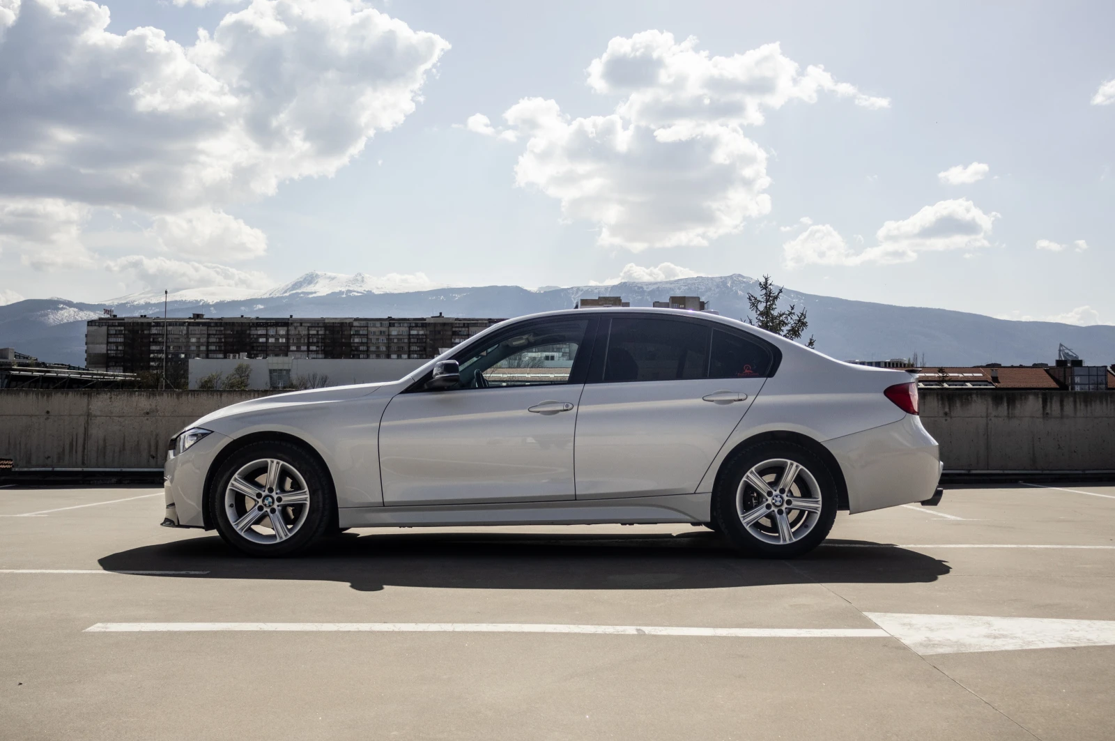 BMW 320 Xdrive, снимка 5 - Автомобили и джипове - 54258745