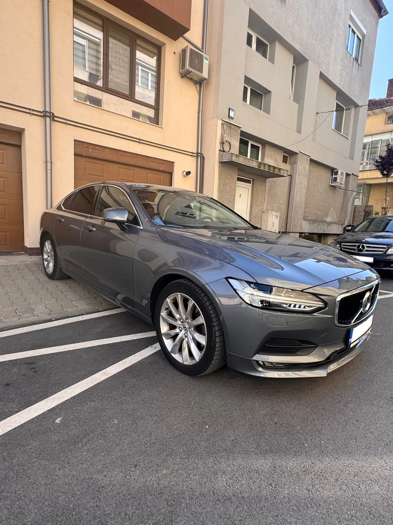 Volvo S90 D5 AWD 235 к.с., снимка 3 - Автомобили и джипове - 54323973