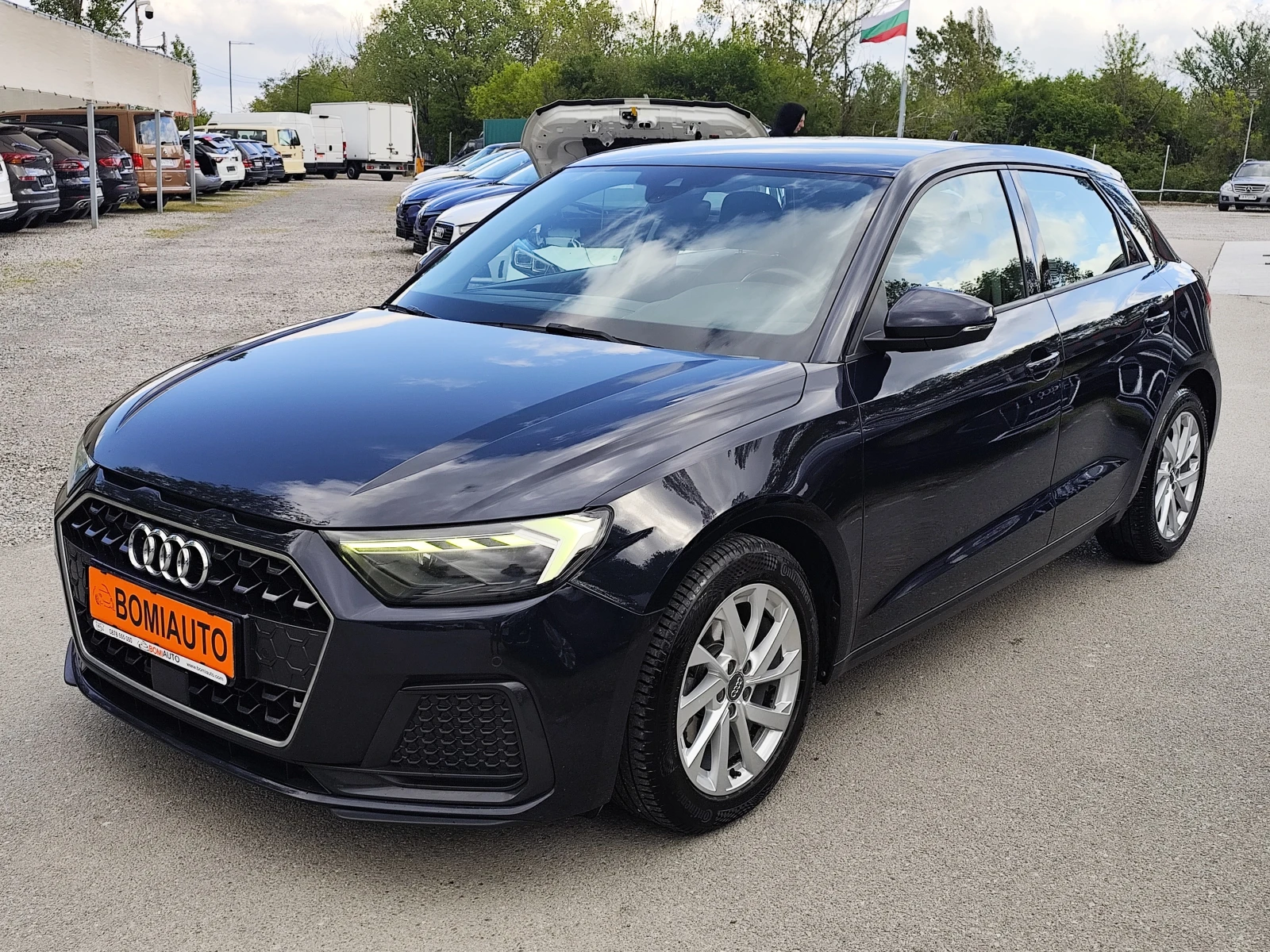 Audi A1 1.0i* LED* EURO6D* CAMERA* MMI* DISTRONIK