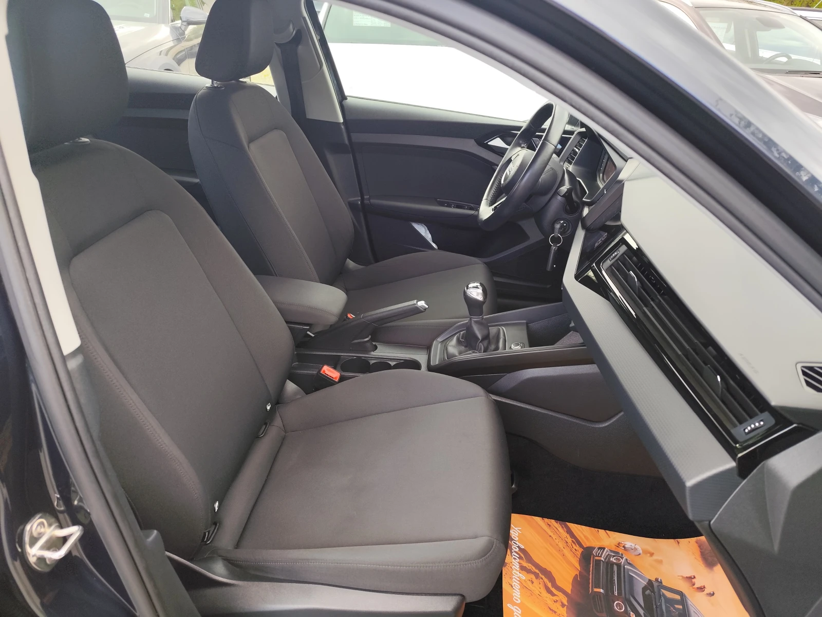Audi A1 1.0i* LED* EURO6D* CAMERA* MMI* DISTRONIK, снимка 12 - Автомобили и джипове - 54375239