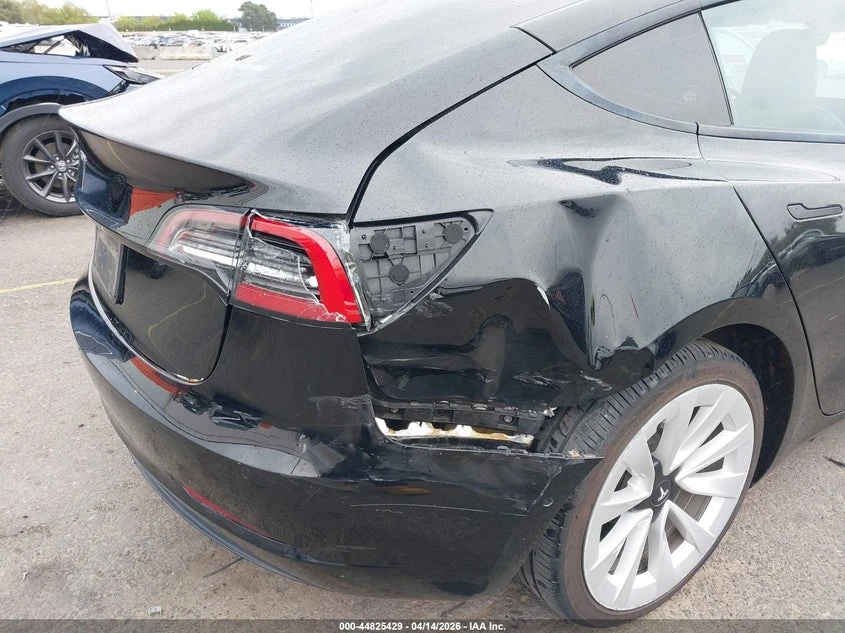 Tesla Model 3 Rear-Wheel Drive, снимка 6 - Автомобили и джипове - 54419077