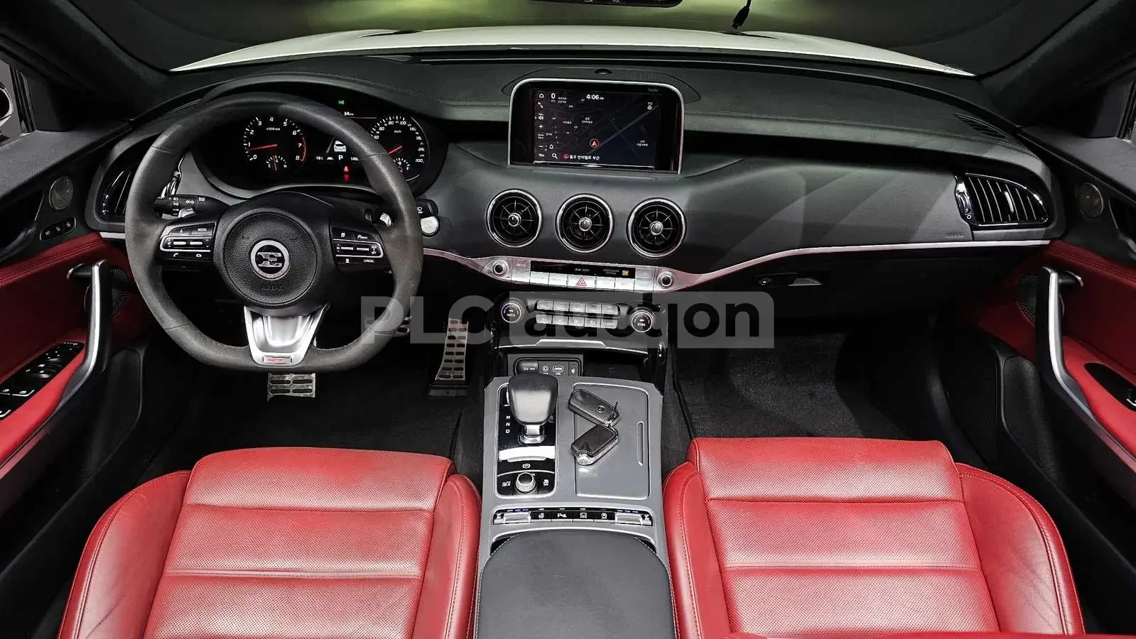 Kia Stinger 3.3 AWD | 360CAM| HUD| ОБДУХ| вкл.ТЕХНОТЕСТ, снимка 2 - Автомобили и джипове - 54554208