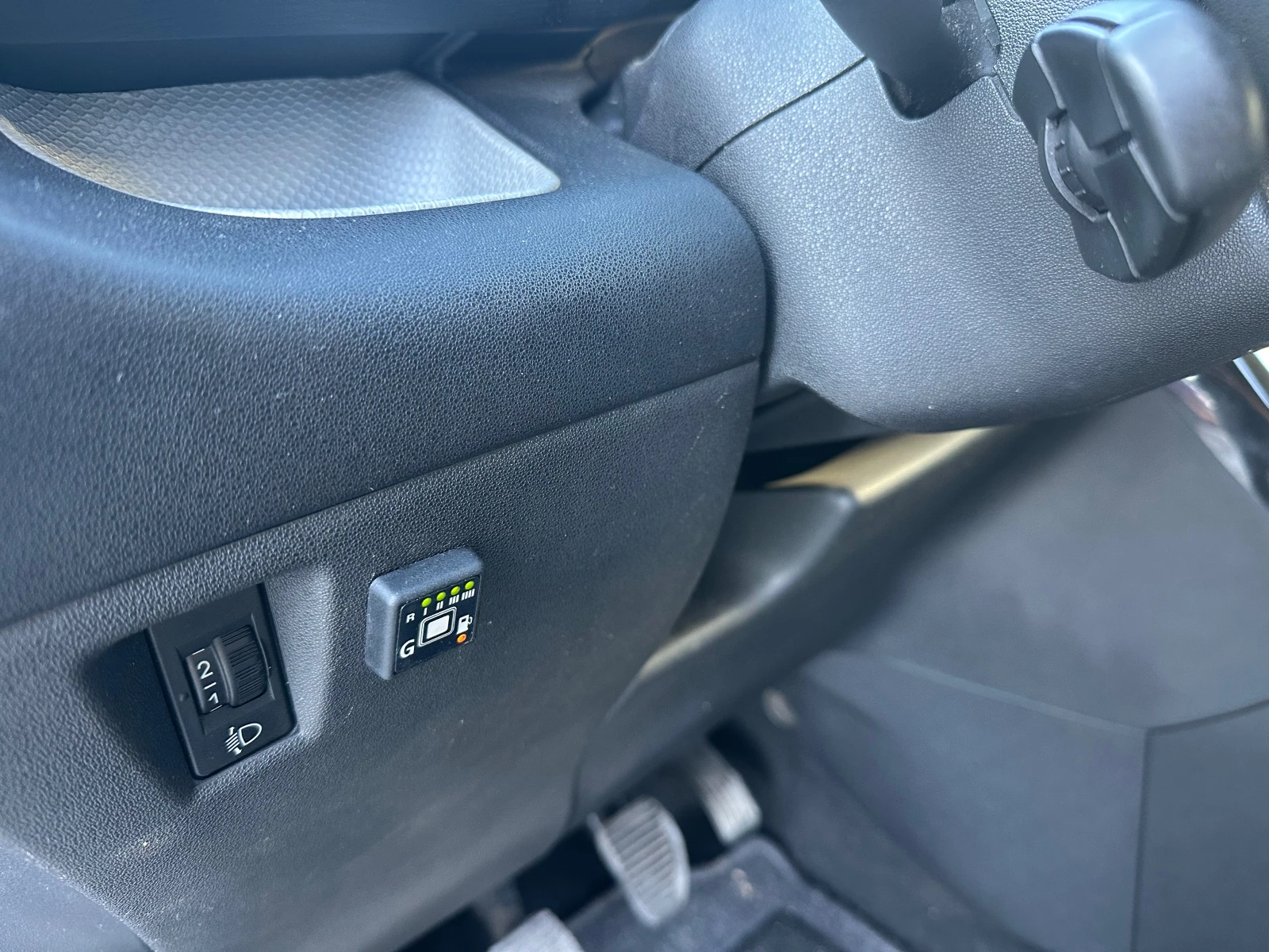 Citroen C3 Picasso 1.4i ГАЗОВА УРЕДБА, снимка 8 - Автомобили и джипове - 54587081