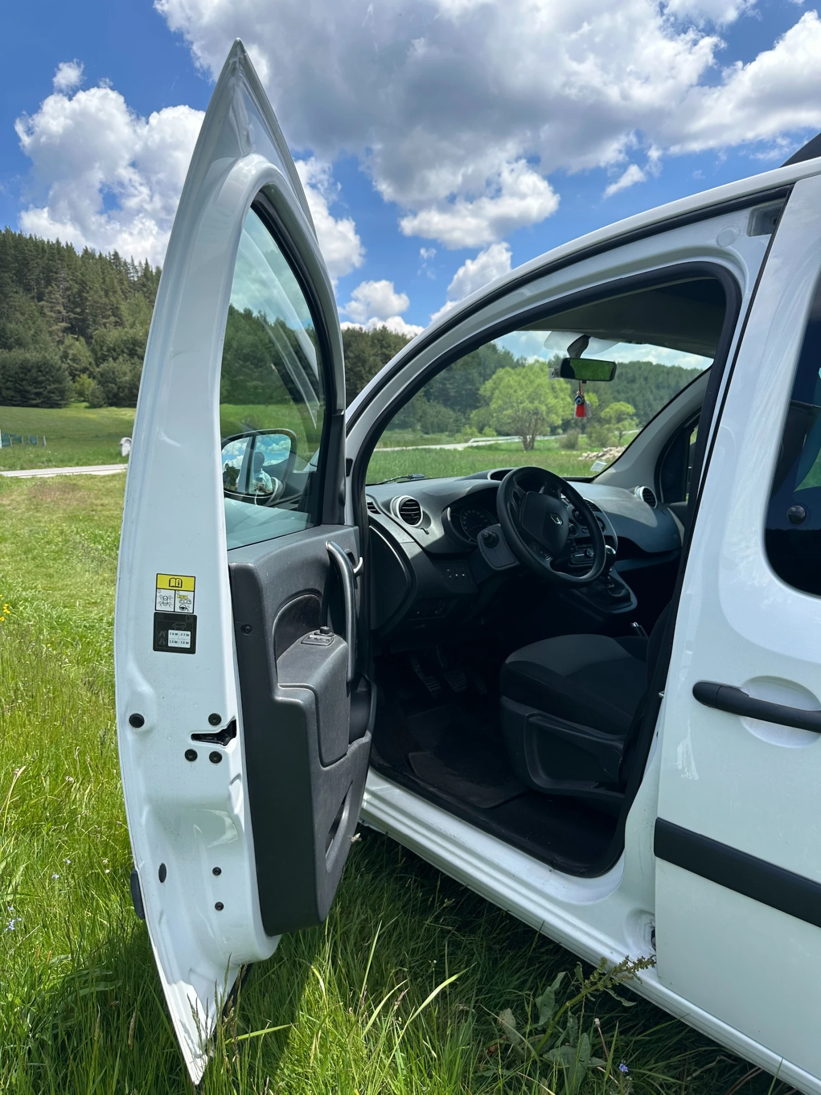 Renault Kangoo, снимка 13 - Автомобили и джипове - 54782800
